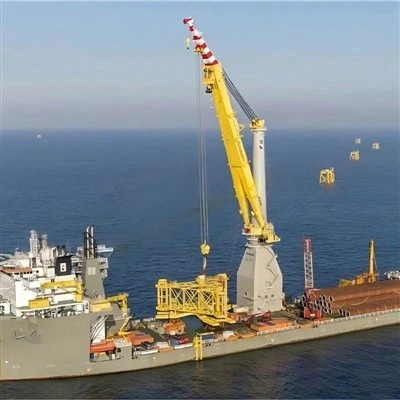 Fully Revolving Floating Crane